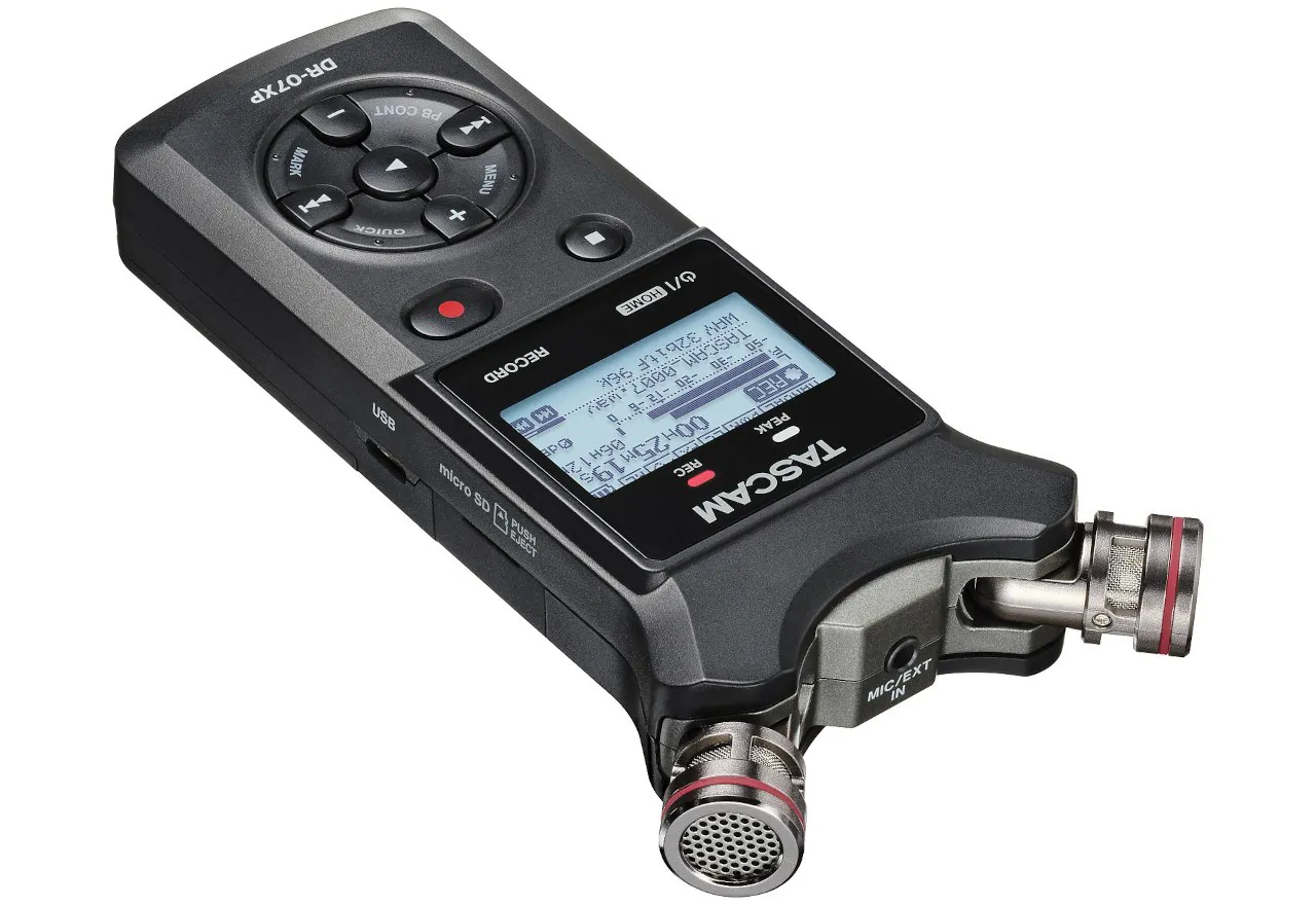 Tascam DR-07XP - Nešiojamasis skaitmeninis diktofonas su USB sąsaja