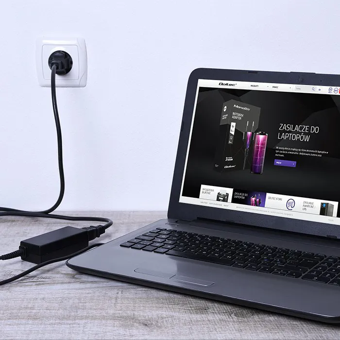 Qoltec 50073.65W maitinimo adapteris / inverteris Vidaus Juoda